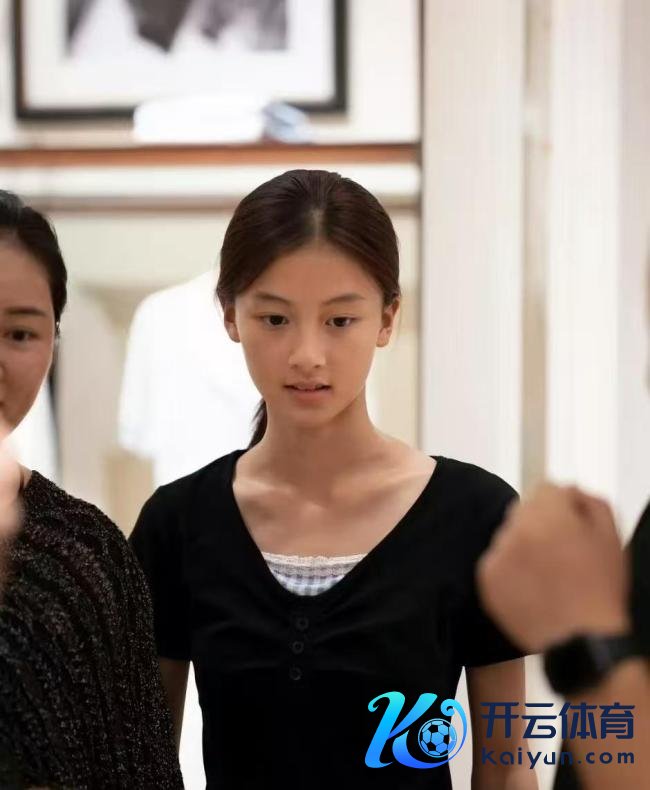 林俊杰女友相片频频被识别为AI 审好意思与期间的双重争议